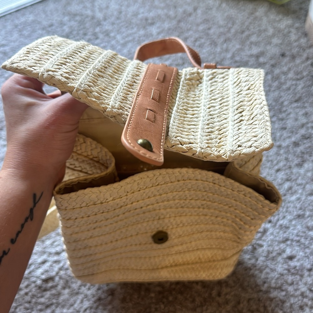 Universal Thread Straw Backpack - image 2
